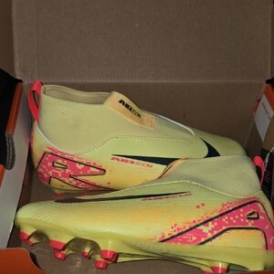 Nike Kids Sneakers - Yellow and Pink